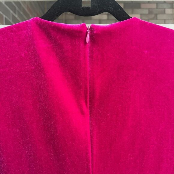 ONE33 SOCIAL Magenta Velvet V-Neck Mini Dress Size 0r - Picture 7 of 10